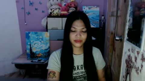 hi im kim online show from July 17, 6:00 pm