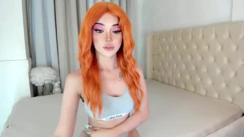 sofia sucker online show from November 18, 12:33 am