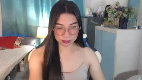 Ashley Kate Mateo Gray online show from February 22, 11:55 am