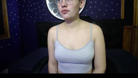 Vainilla online show from December 15, 2:28 am