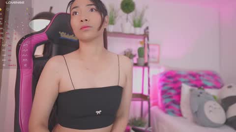 valenn_g online show from January 19, 12:34 pm