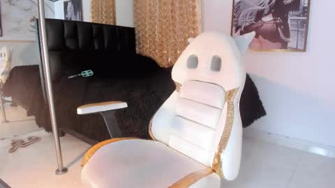 VALENTINA  online show from March 21, 8:19 am