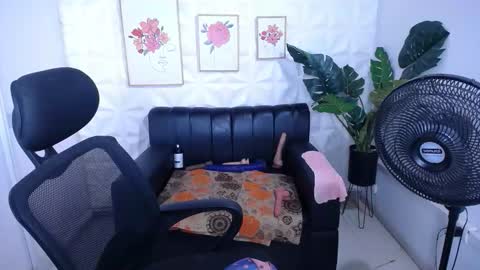 Valentina  online show from March 5, 9:21 pm