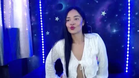 valentinarojass_ online show from February 13, 2:19 pm