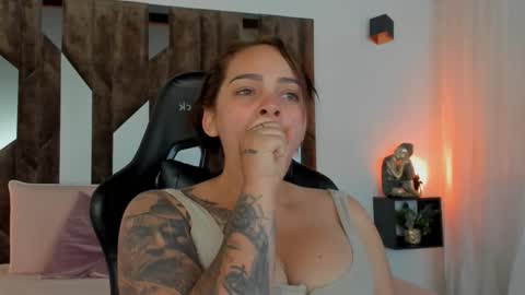   online show from September 25, 6:01 am