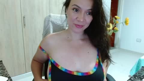 ValenLo online show from December 10, 12:39 am