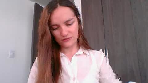 valeriafrannco online show from February 16, 8:41 pm