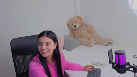 Juli C online show from December 18, 1:21 am