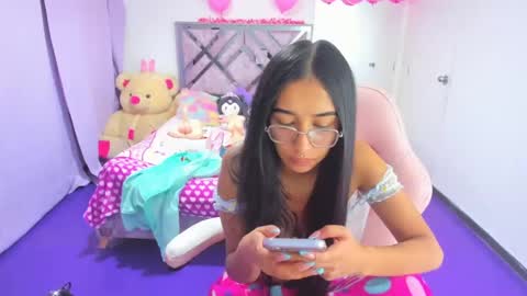 valery online show from June 25, 4:34 am