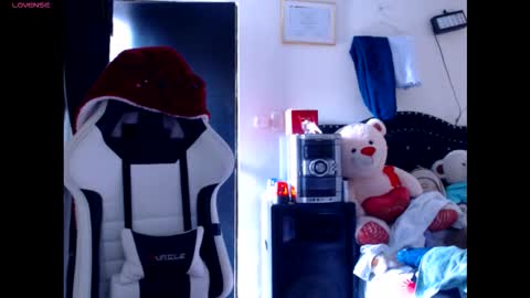 B V Naughty online show from February 6, 3:04 pm