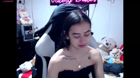 B V Naughty online show from October 27, 11:39 am