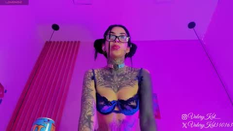 valerykat_ online show from February 13, 11:45 am