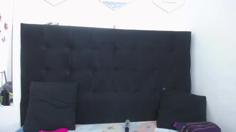 Snapshot of valerythompsonper chatting on September 13, 9:56 pm valery online show from September 13, 9:56 pm