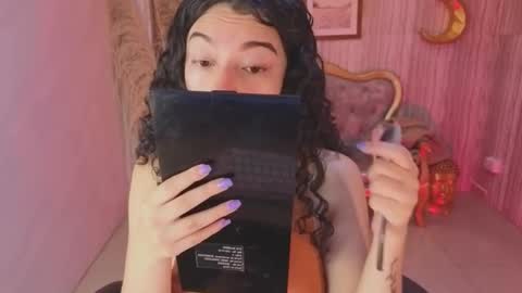 Valkiria  online show from February 18, 12:59 pm