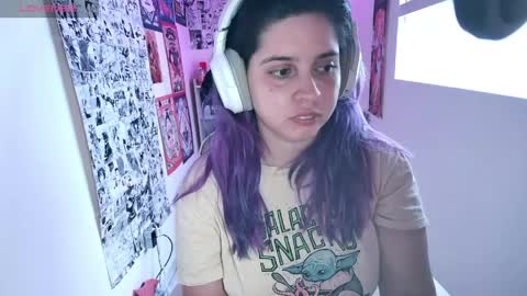 Im Violet online show from April 12, 10:45 pm