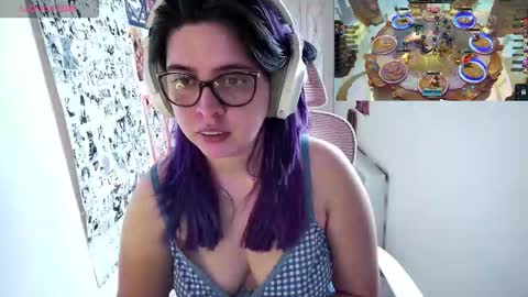 Im Violet online show from February 6, 9:18 pm