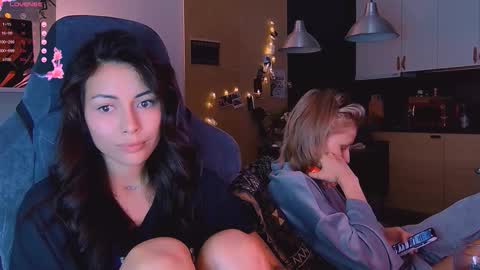 Little Devil online show from November 3, 7:29 pm