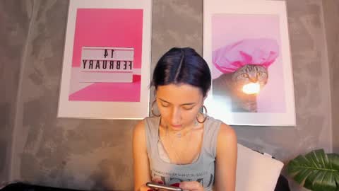 vamp  online show from April 6, 9:49 pm