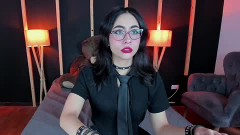 Snapshot of vampy_dolll chatting on January 17, 12:52 pm vampy_dolll online show from January 17, 12:52 pm