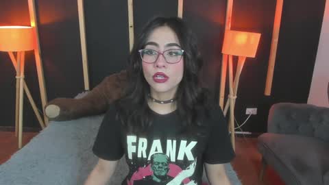 Snapshot of vampy_dolll chatting on January 6, 12:57 pm vampy_dolll online show from January 6, 12:57 pm