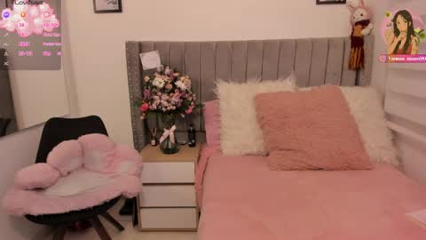 vanesa_moon_ online show from April 11, 12:06 am