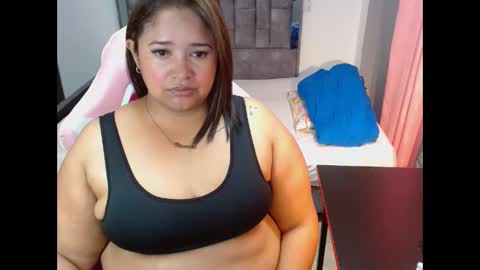 Snapshot of vanesajuicy chatting on October 22, 11:59 am Vanesa Juicy online show from October 22, 11:59 am