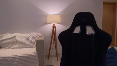 vanessa online show from January 7, 4:08 am