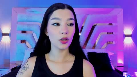 vanessaduval online show from February 9, 4:04 am