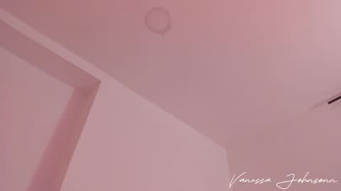 vanessajohnsonn online show from May 29, 2:09 am