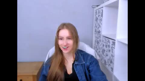 VanessaTrue online show from February 7, 8:51 am