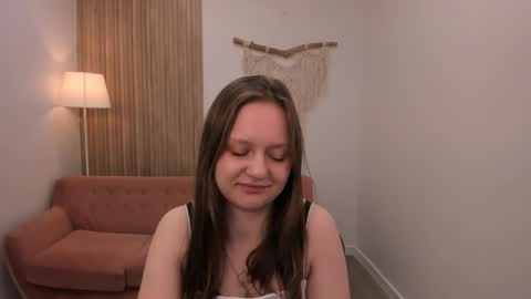 vanilla_echo_ online show from May 30, 5:38 am