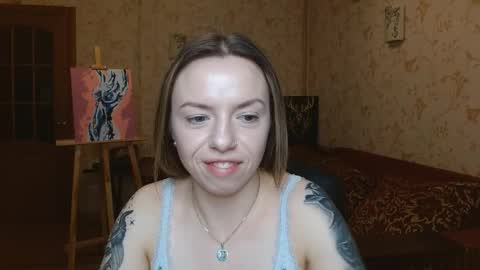 VanillaMuffin online show from March 2, 7:15 am