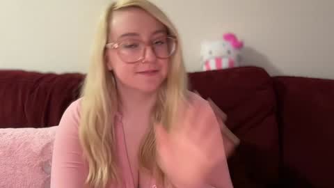 vanillapuddingpie online show from January 27, 12:54 am