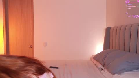 Elizabeth online show from May 15, 11:18 pm