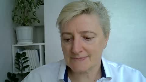 vea_motty online show from April 6, 3:02 pm