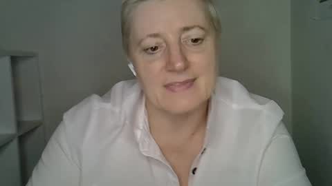 vea_motty online show from March 13, 4:08 pm