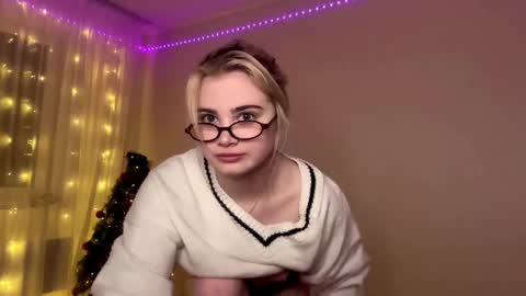 Monika online show from January 14, 2:11 pm