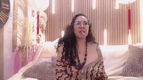 Emma Curly online show from May 15, 4:43 pm