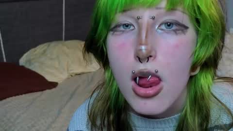 Erica online show from October 6, 8:35 pm