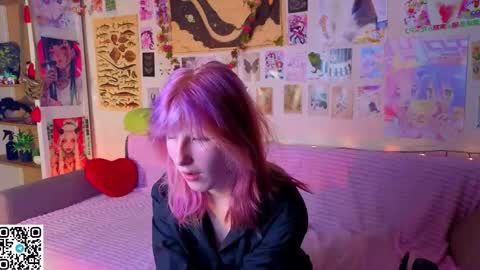 Erica online show from May 9, 8:11 pm