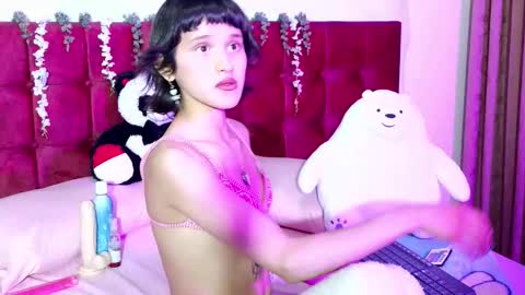 veronicalamberth online show from March 4, 5:14 am