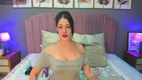 Veronica  online show from February 25, 12:05 pm