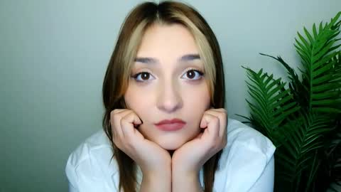 Ana online show from February 28, 8:08 pm