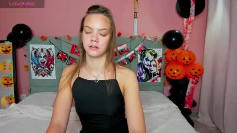 Snapshot of vickie_smith chatting on October 21, 1:53 am vickie_smith online show from October 21, 1:53 am
