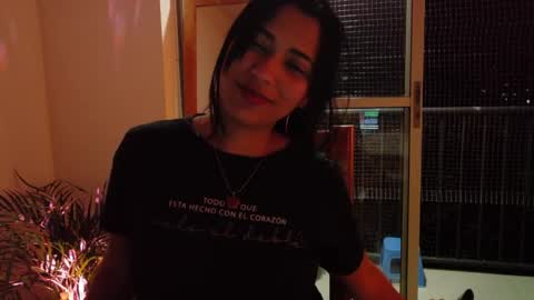 Vicky  online show from May 7, 12:26 am