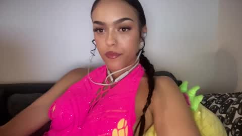 Snapshot of vickyyyx chatting on January 3, 2:54 am Goddess Victory online show from January 3, 2:54 am