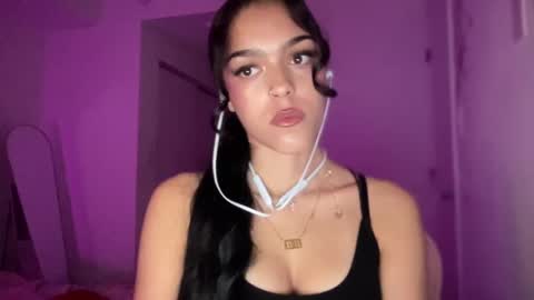 Snapshot of vickyyyx chatting on February 27, 1:59 am Goddess Victory online show from February 27, 1:59 am