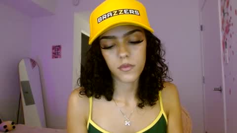 Snapshot of vickyyyx chatting on October 7, 1:43 am Goddess Victory online show from October 7, 1:43 am