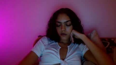 Snapshot of vickyyyx chatting on October 20, 9:12 am Goddess Victory online show from October 20, 9:12 am