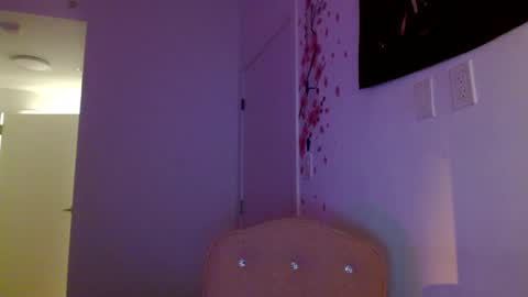 Snapshot of vickyyyx chatting on October 3, 1:43 am Goddess Victory online show from October 3, 1:43 am